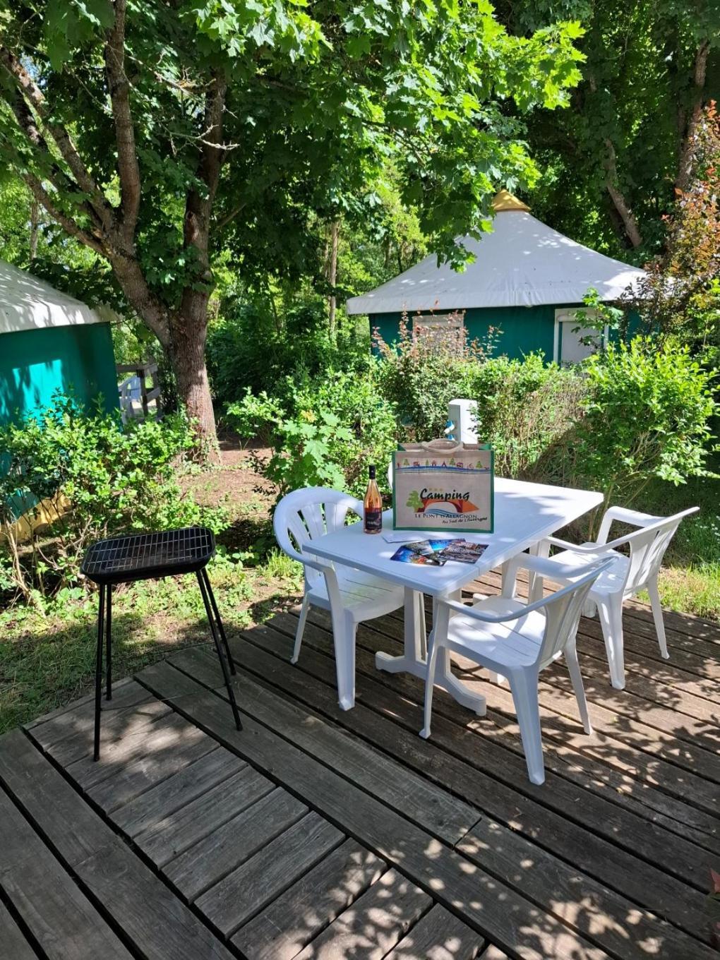 Camping Le Pont D'Allagnon Lempdes sur Allagnon Zewnętrze zdjęcie